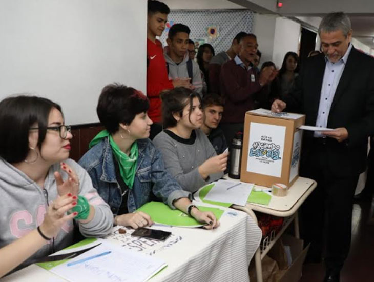 Avellaneda “Haciendo Escuela”: estudiantes eligen los nombres de las nuevas instituciones