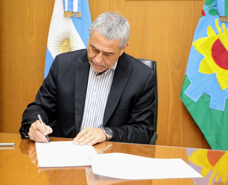 Ferraresi firmó un protocolo para casos de violencia de género