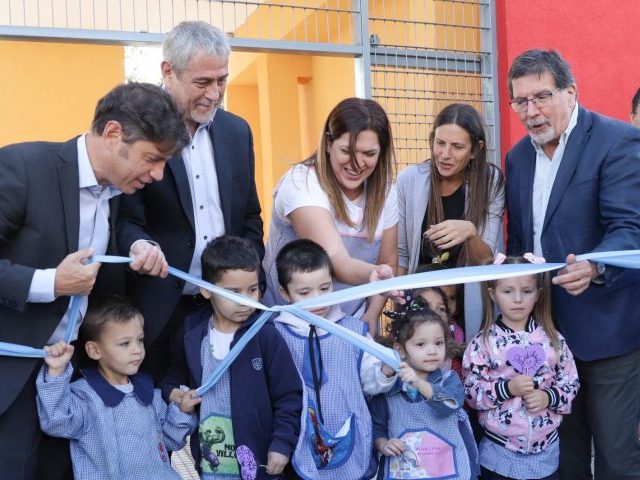 El gobernador Kicillof y el intendente Ferraresi inauguraron el nuevo edificio del Jardín Provincial 920