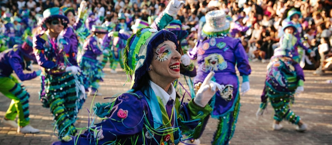Una gran cantidad de vecinos y vecinas disfrutaron los carnavales en Avellaneda